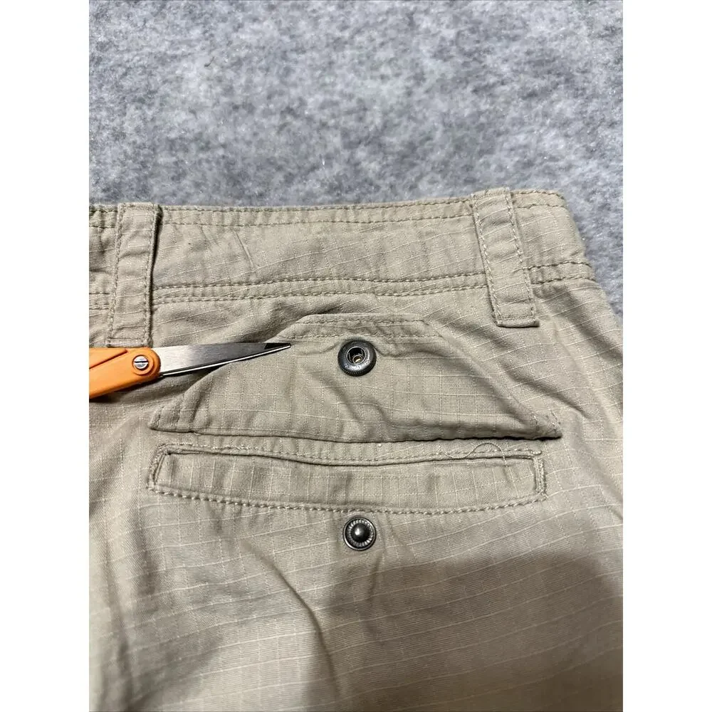 Champs Sports CSG Men's Cargo Shorts Size 30 Beige Cotton Shorts‎